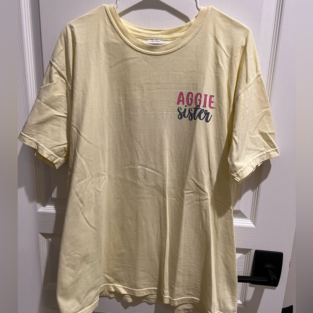 Comfort colors tee